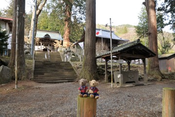 新海三社神社