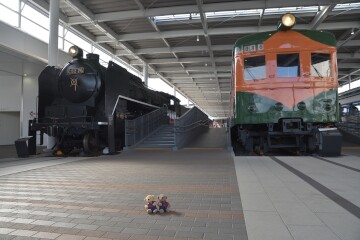 C62型機関車、80系電車
